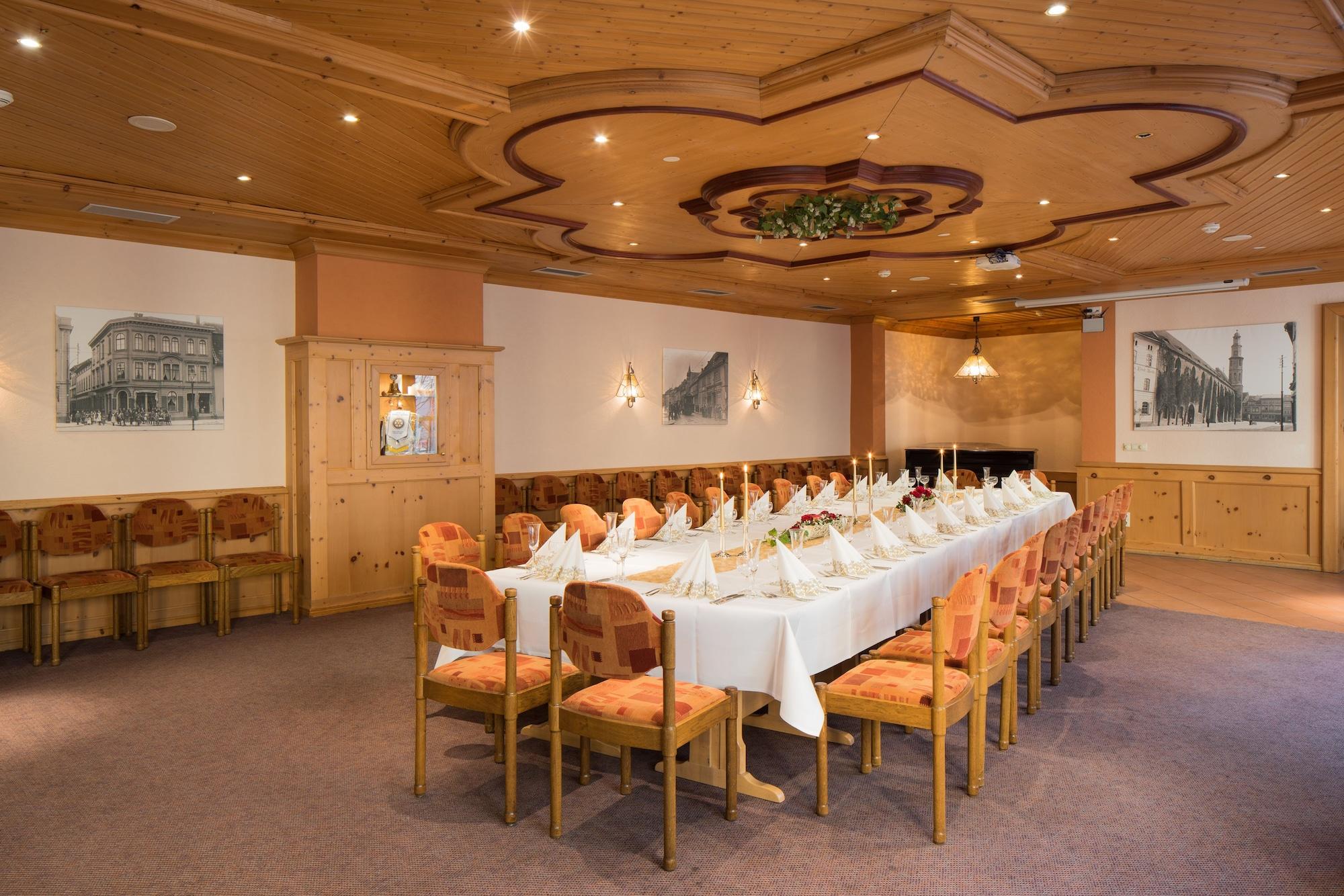 Brauhaus Zum Loewen Hotel Muhlhausen Bagian luar foto