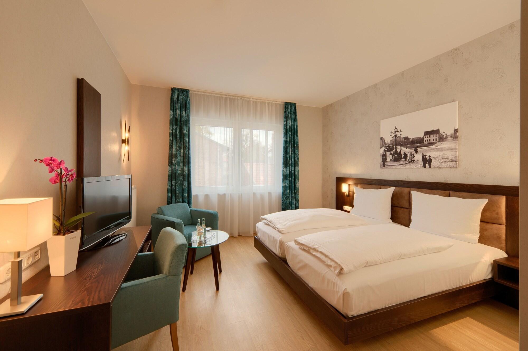 Brauhaus Zum Loewen Hotel Muhlhausen Bagian luar foto