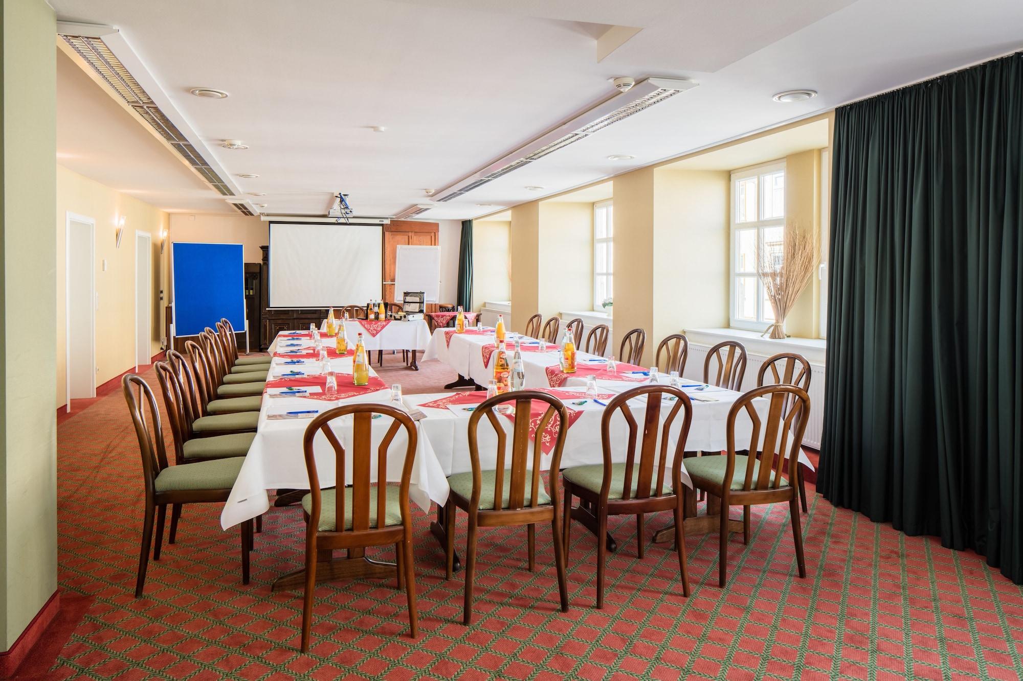 Brauhaus Zum Loewen Hotel Muhlhausen Bagian luar foto