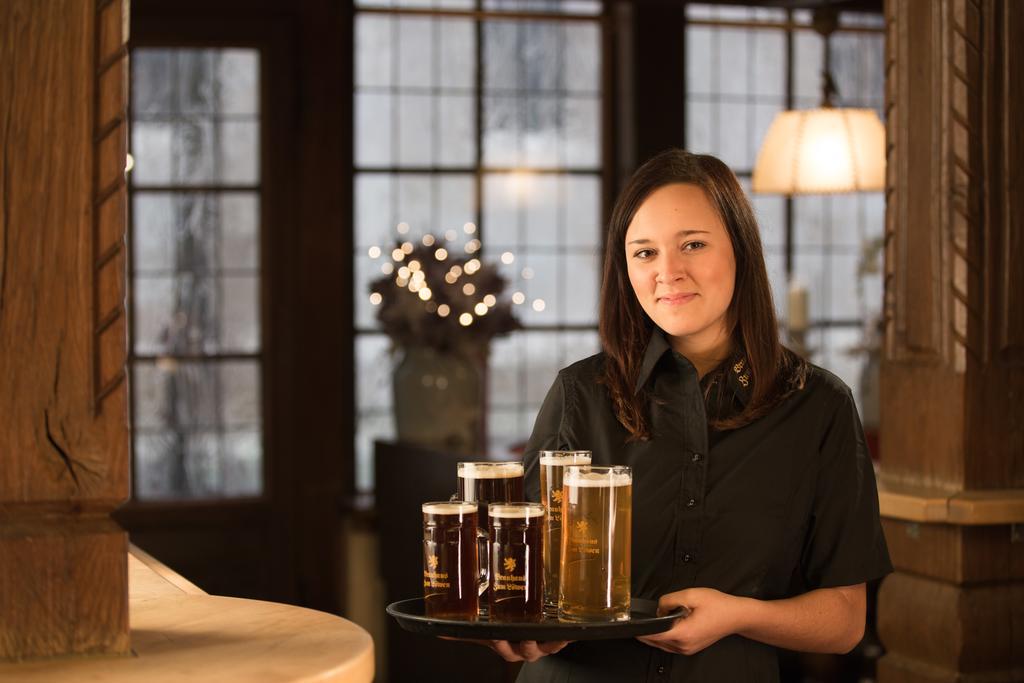 Brauhaus Zum Loewen Hotel Muhlhausen Bagian luar foto
